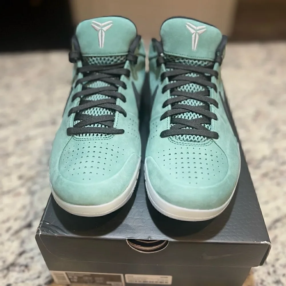 Nike Kobe 4 Protro “Girl Dad” size 8.5M/10W